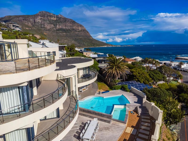 7 Bedroom Property for Sale in Llandudno Western Cape